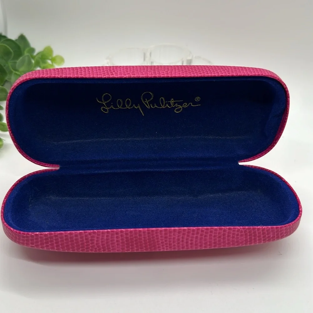 Lily Pulitzer pink clam shell eyeglass case